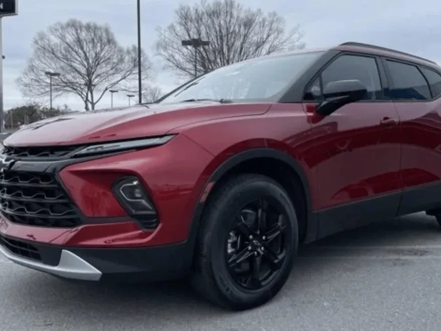 2025 Chevrolet Blazer 2LT photo 1