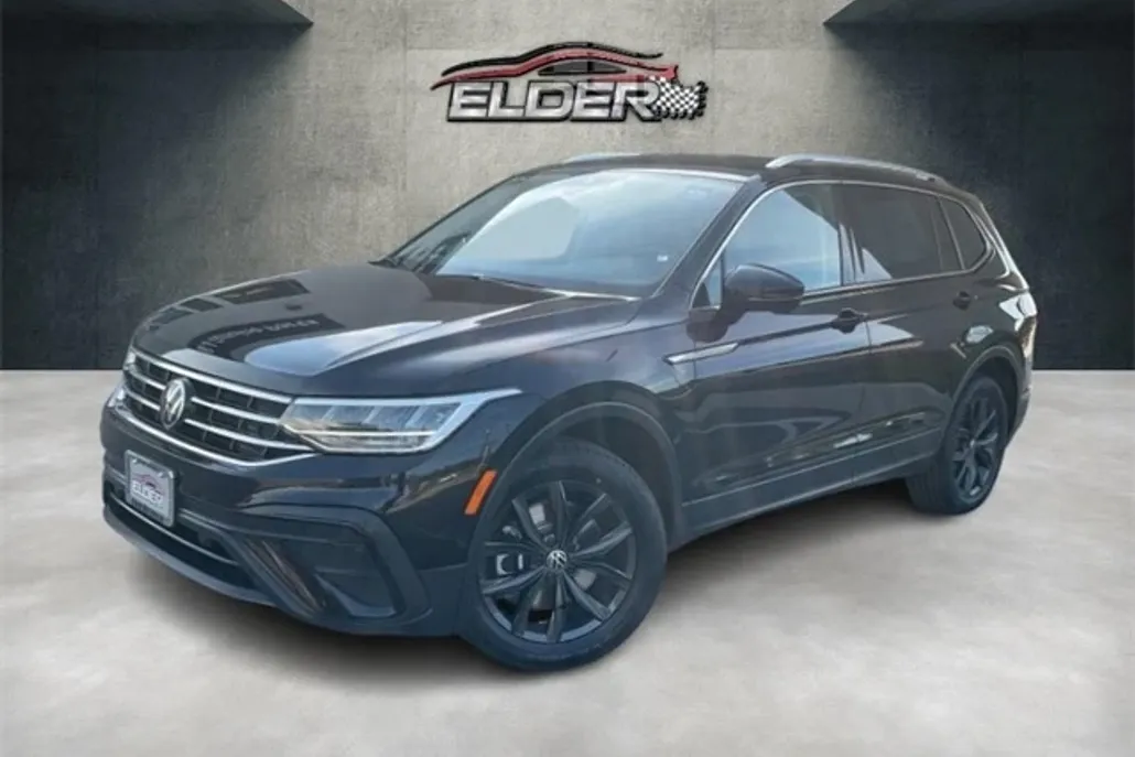 2024 Volkswagen Tiguan SE Wolfsburg Edition photo 1
