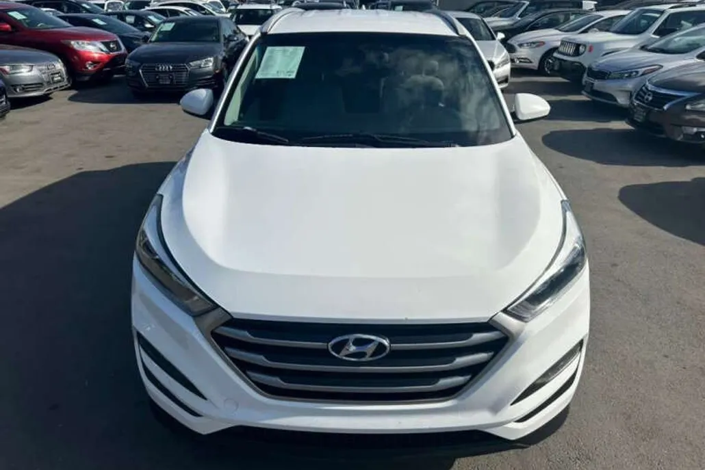 2018 Hyundai Tucson Plus Eco Sport Value Base Ultimate photo 1