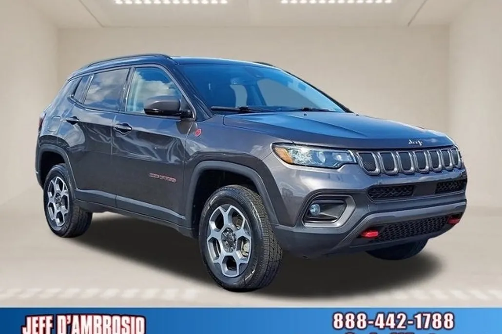 2022 Jeep Compass Trailhawk photo 1