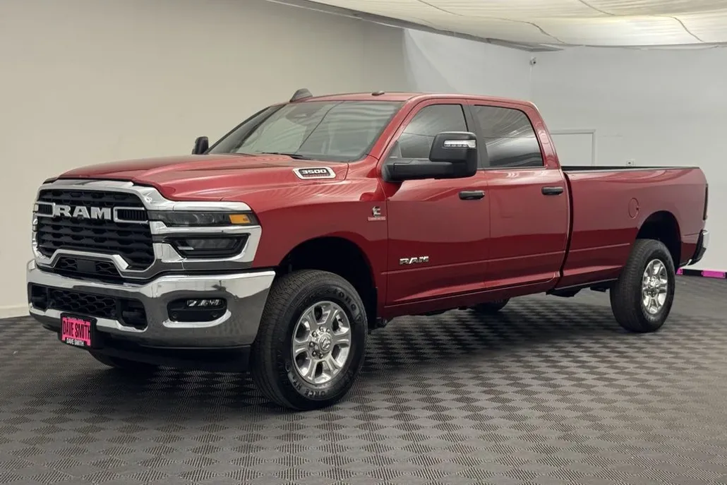 2025 Ram 3500 Big Horn photo 1