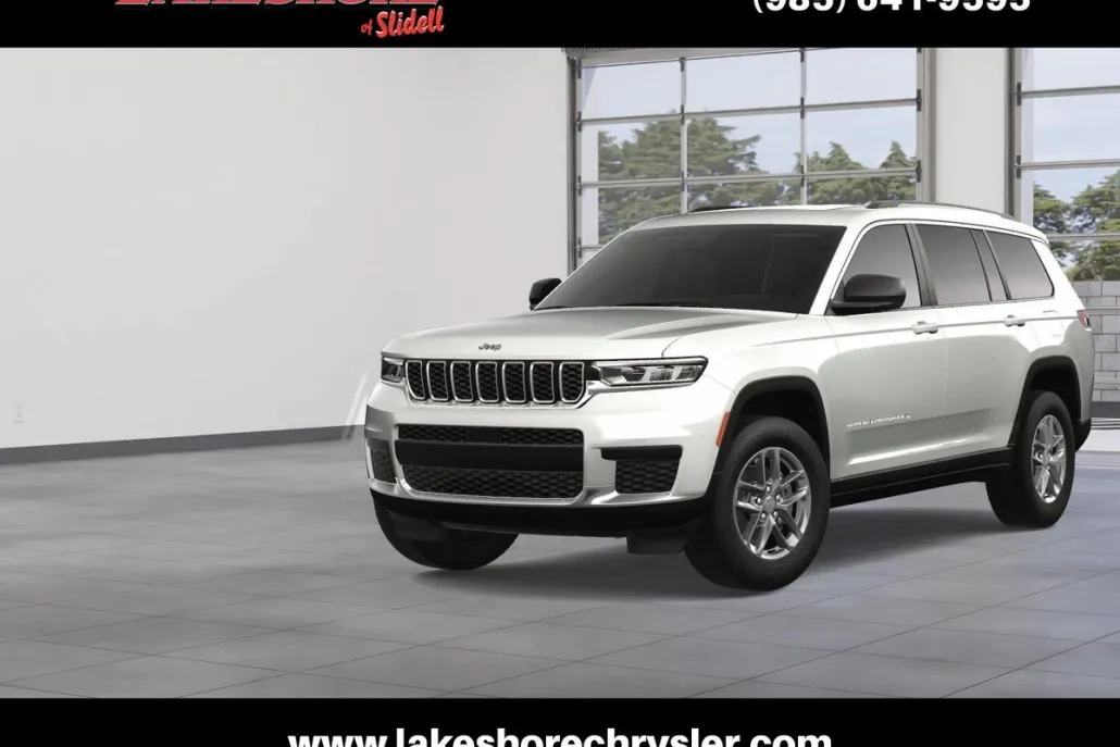 2025 Jeep Grand Cherokee Laredo photo 1