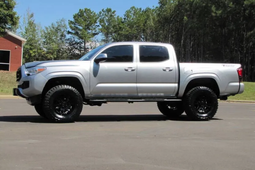 2022 Toyota Tacoma 4x4 Double Cab photo 1