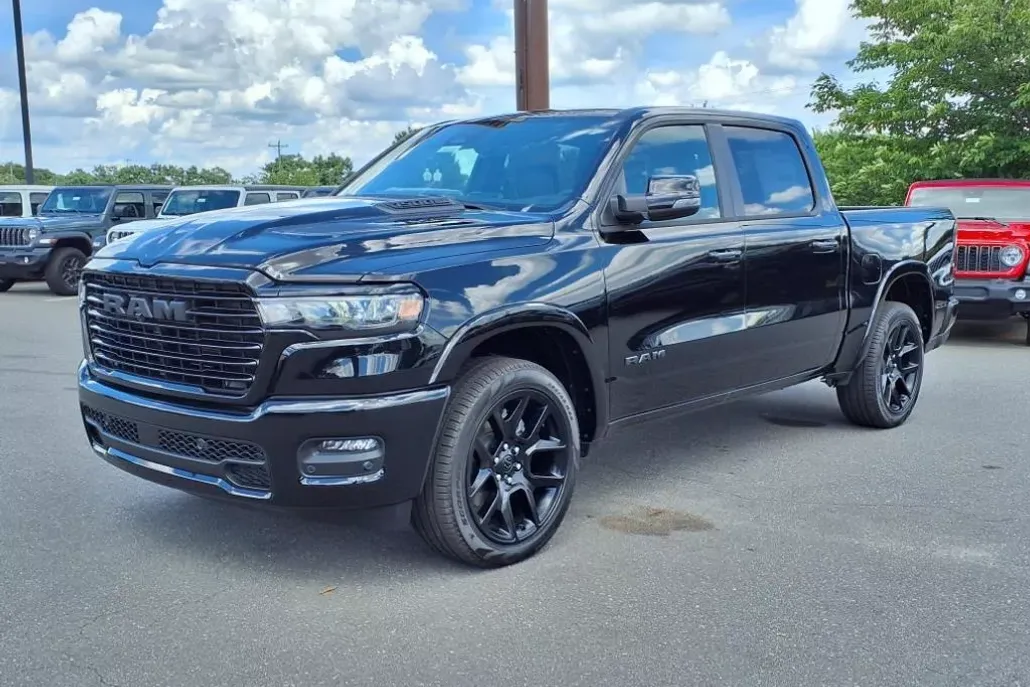 2025 Ram 1500 Laramie photo 1