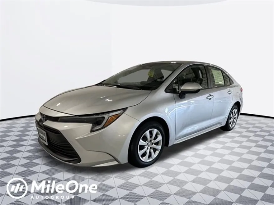 2025 Toyota Corolla Hybrid photo 1