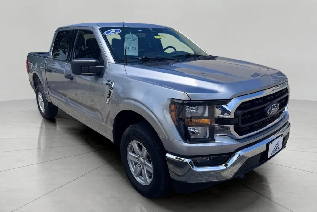 2023 Ford F-150 XLT photo 1