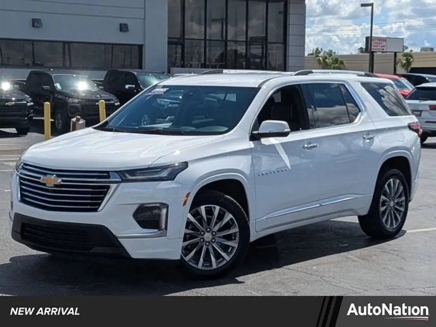 2023 Chevrolet Traverse Premier photo 1