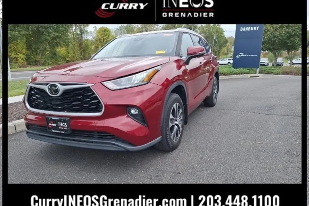 2020 Toyota Highlander XLE photo 1