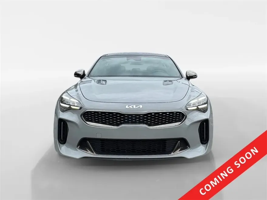 2022 Kia Stinger GT-Line photo 1