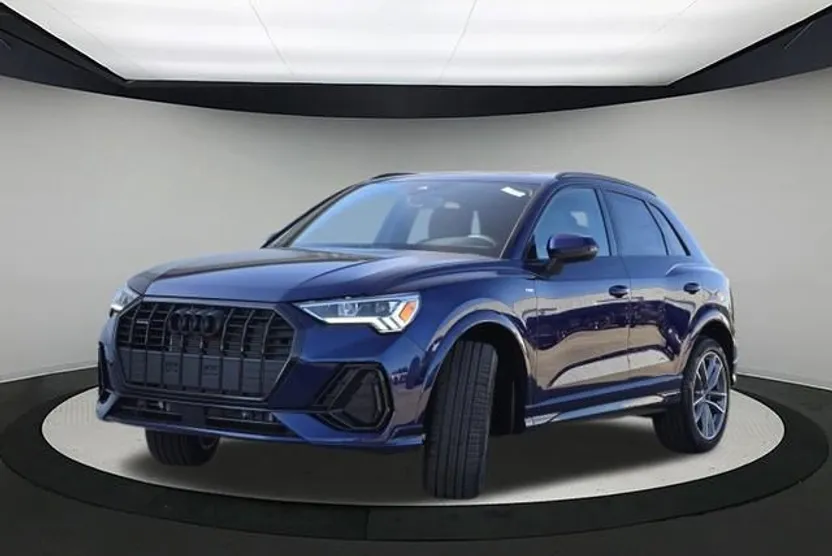 2025 Audi Q3 S line Premium photo 1
