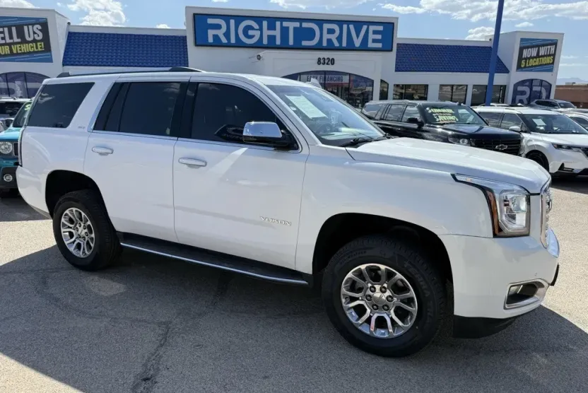 2019 Gmc Yukon SLT photo 1
