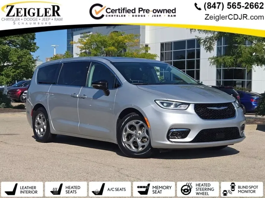 2024 Chrysler Pacifica Limited photo 1