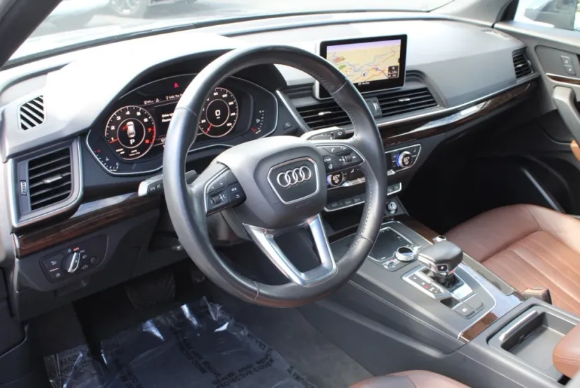 2018 Audi Q5 2.0T Premium photo 1