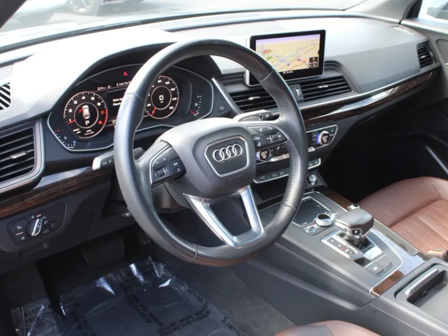 2018 Audi Q5 2.0T Premium photo 1
