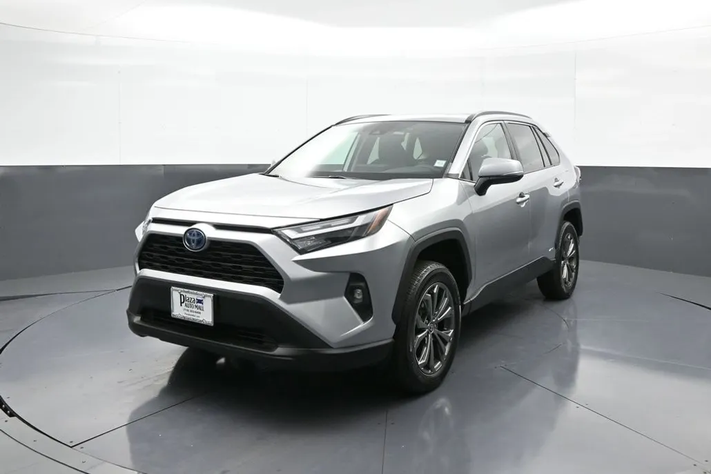 2023 Toyota RAV4 Hybrid XLE Premium photo 1