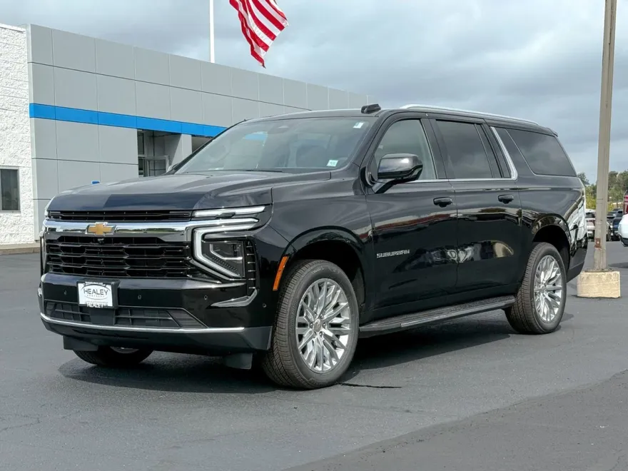 2025 Chevrolet Suburban LS photo 1