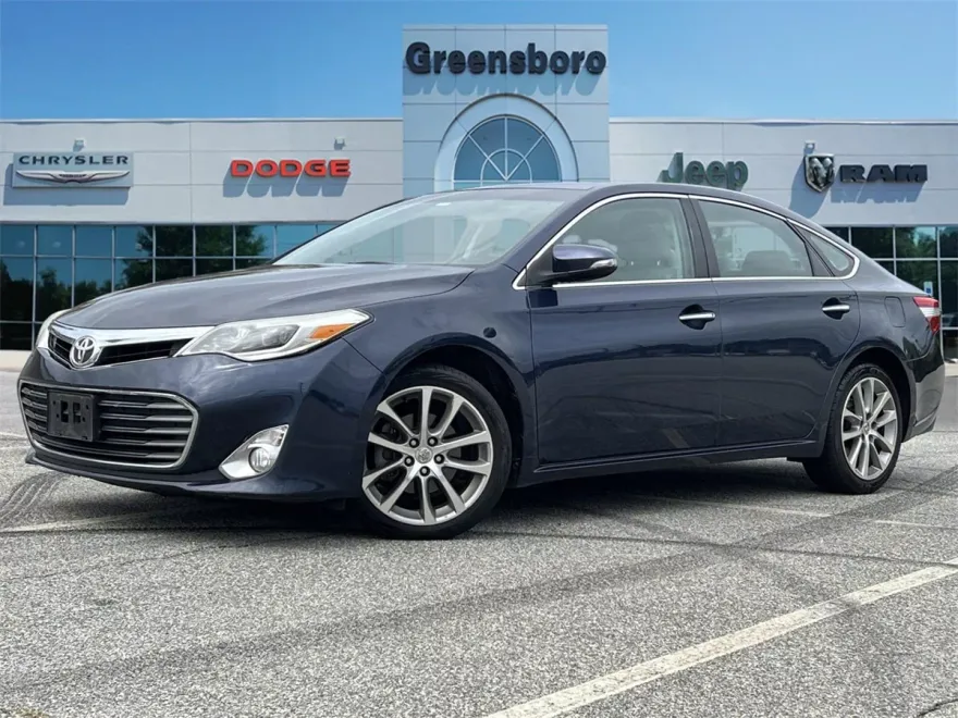 2015 Toyota Avalon XLE Touring photo 1