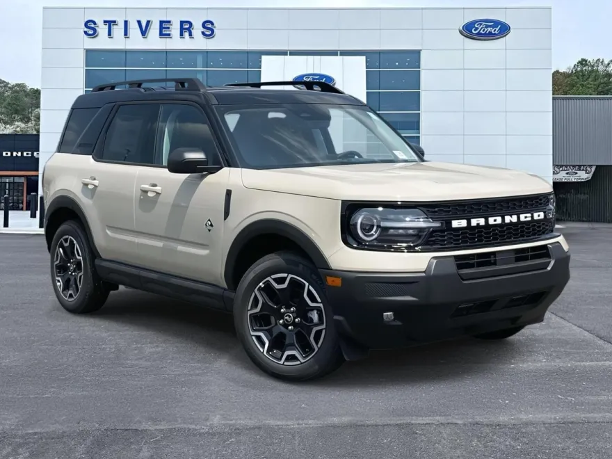 2025 Ford Bronco Sport Outer Banks photo 1