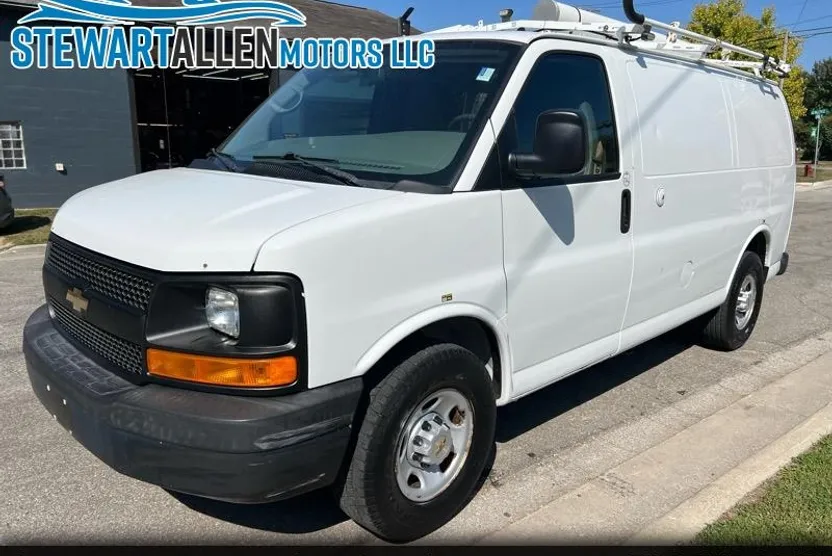 2013 Chevrolet Express 2500 Cargo photo 1