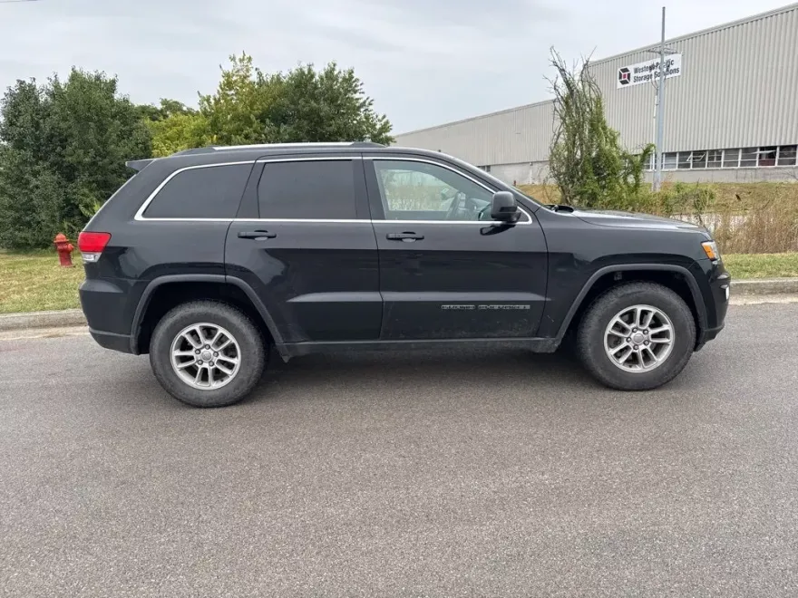 2018 Jeep Grand Cherokee Laredo E photo 1