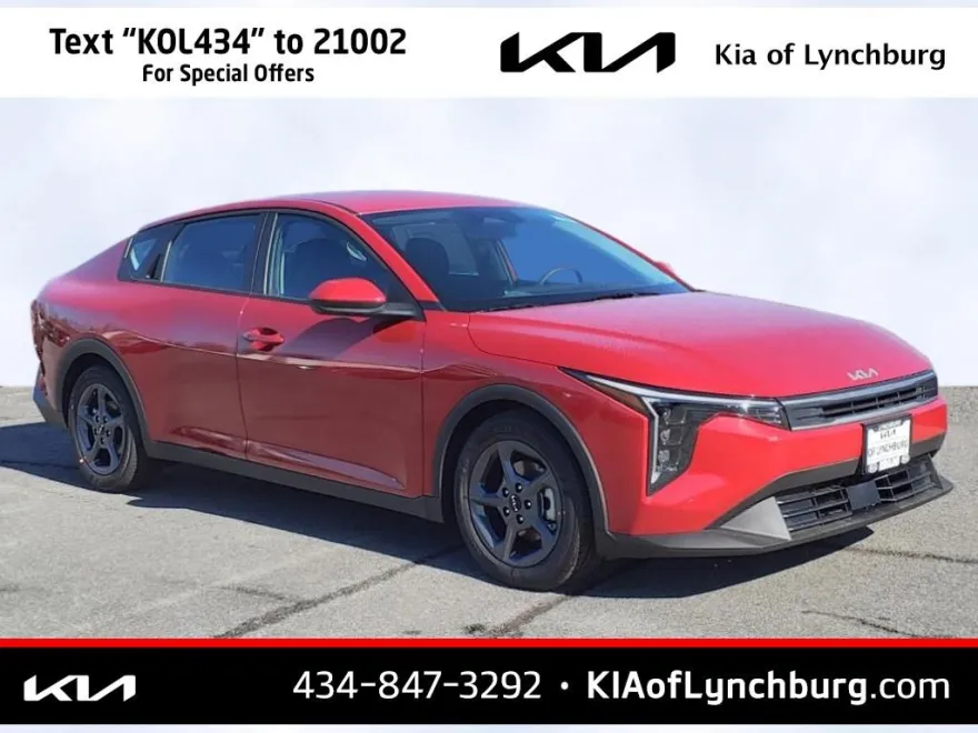 2025 Kia K4 LXS photo 1