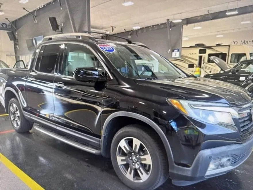 2017 Honda Ridgeline RTL-E photo 1