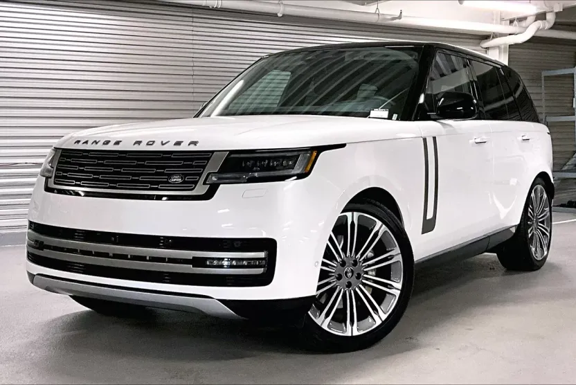 2025 Land Rover Range Rover SE photo 1