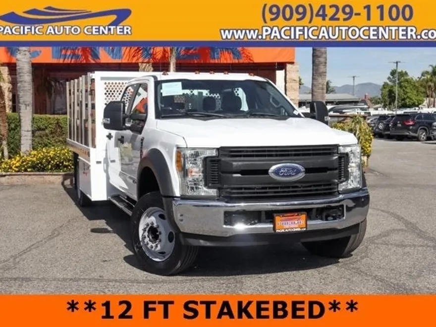 2017 Ford F-550 photo 1
