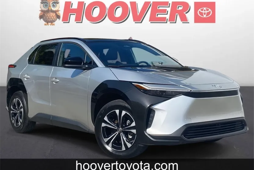 2024 Toyota bZ4X XLE photo 1