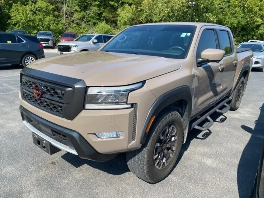 2022 Nissan Frontier PRO-4X photo 1