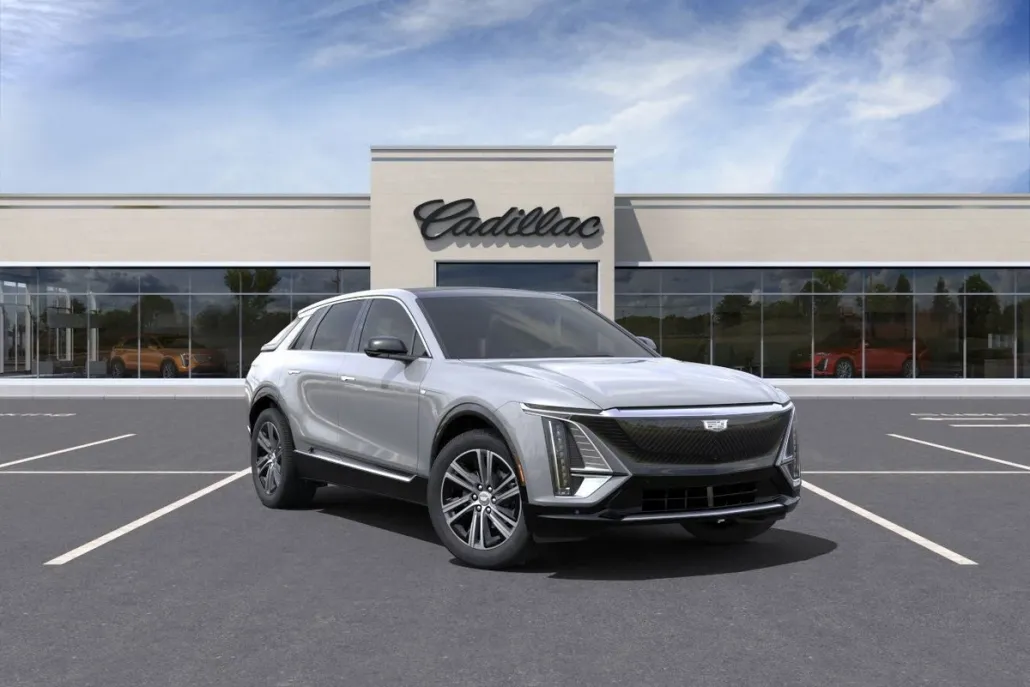 2025 Cadillac Lyriq Luxury photo 1