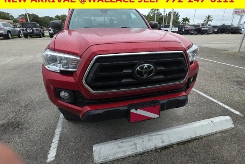 2023 Toyota Tacoma V6 SR5 photo 1