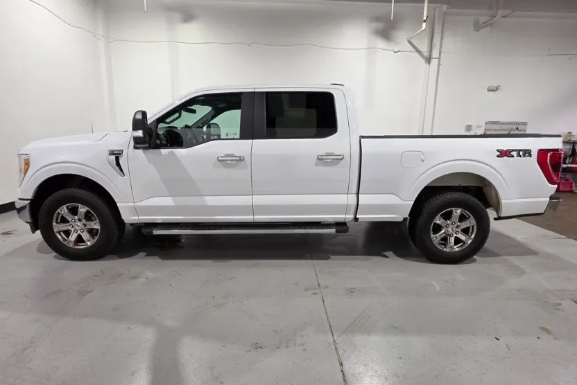 2021 Ford F-150 XLT photo 1