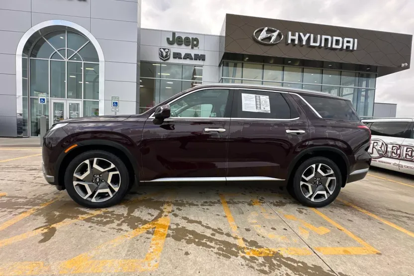 2024 Hyundai Palisade SEL photo 1