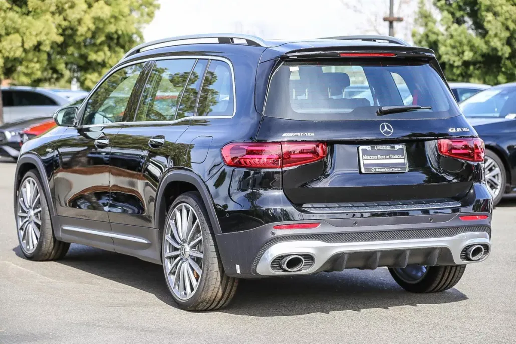 2025 Mercedes Benz GLB AMG 35 photo 1