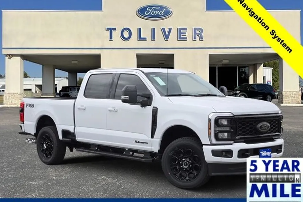 2025 Ford F-250 Lariat photo 1