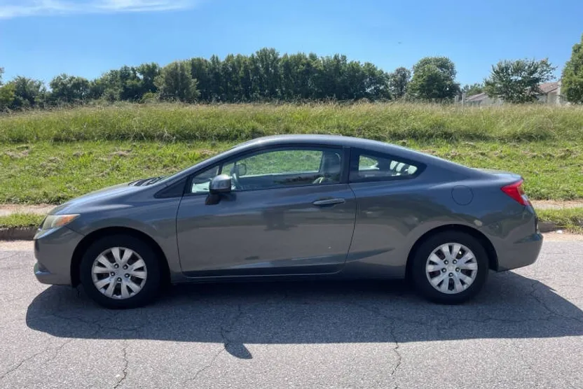 2012 Honda Civic LX photo 1