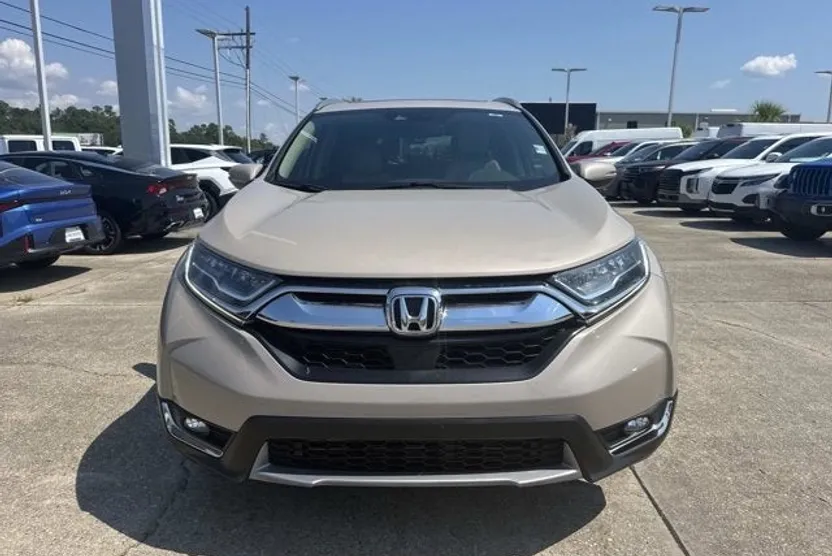 2018 Honda CR-V Touring photo 1