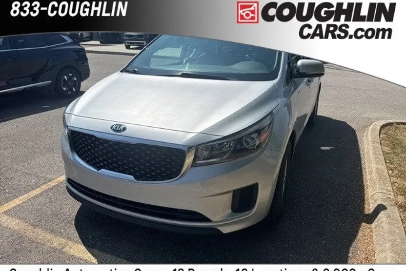 2018 Kia Sedona LX photo 1