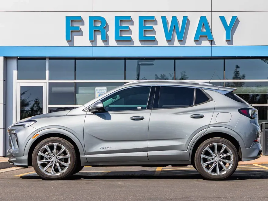 2025 Buick Encore GX Avenir photo 1