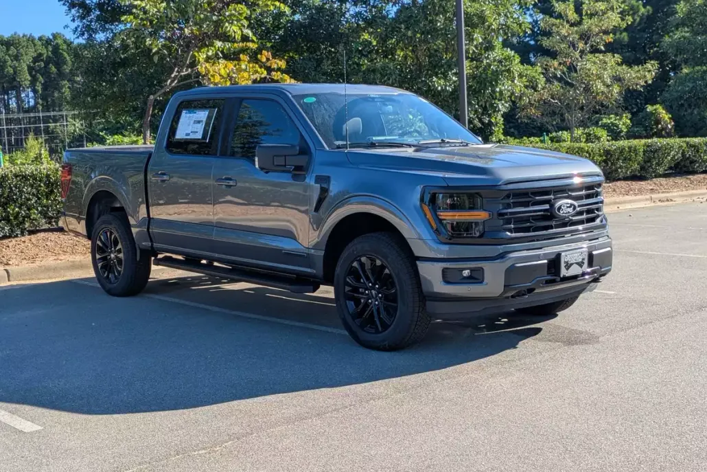 2025 Ford F-150 XLT photo 1