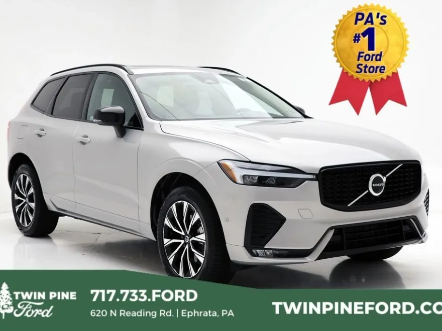2025 Volvo XC60 B5 Plus photo 1