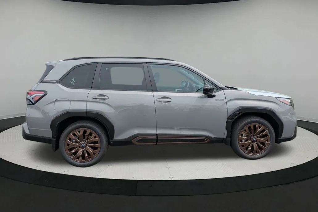 2025 Subaru Forester Sport photo 1