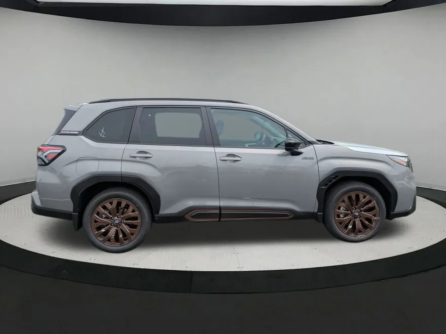 2025 Subaru Forester Sport photo 1
