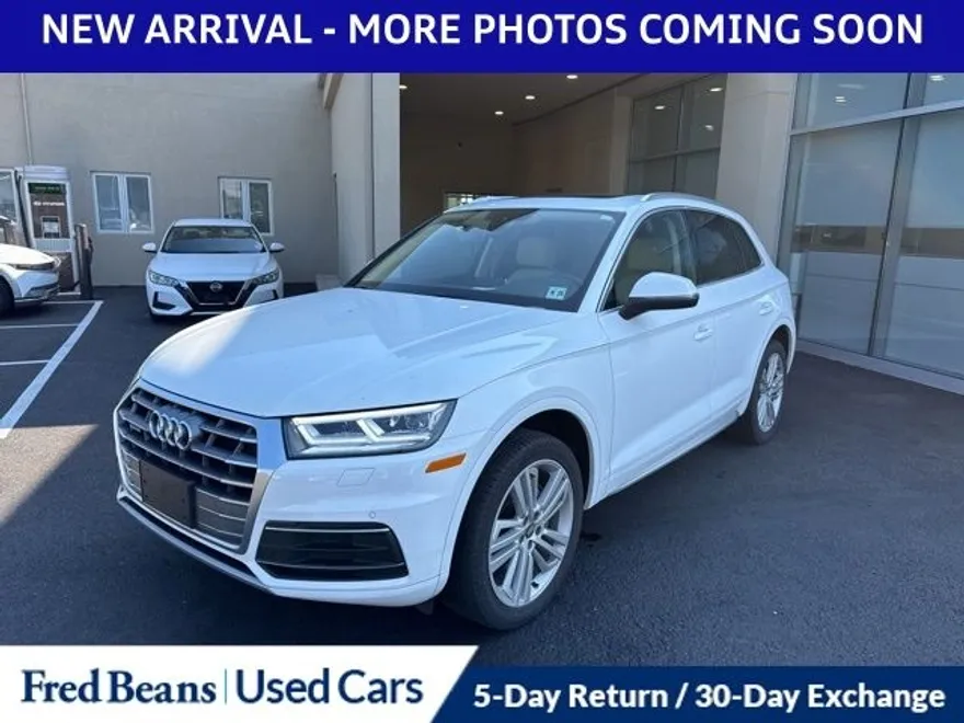 2020 Audi Q5 45 Premium Plus photo 1
