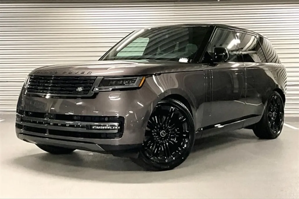 2025 Land Rover Range Rover SE photo 1