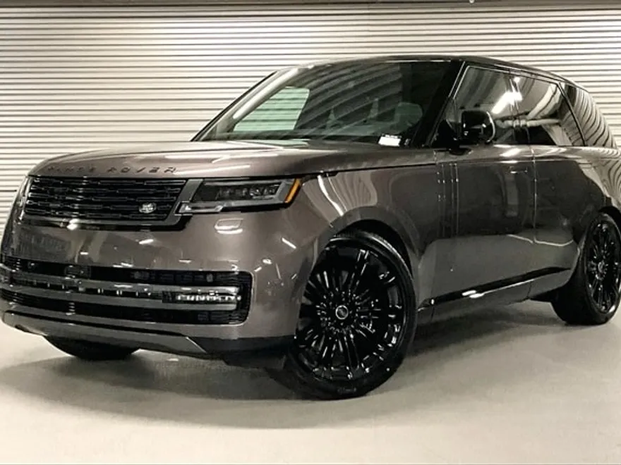 2025 Land Rover Range Rover SE photo 1
