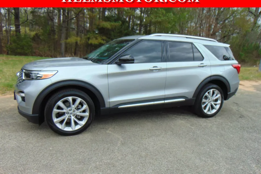 2023 Ford Explorer Platinum photo 1