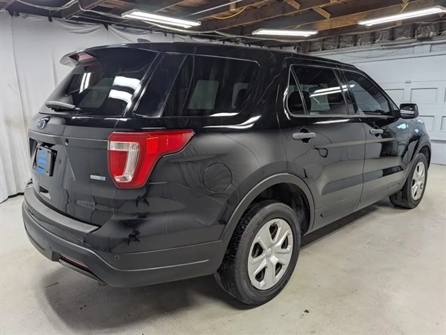 2018 Ford Explorer photo 1