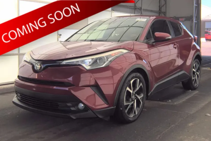 2018 Toyota C-HR XLE Premium photo 1